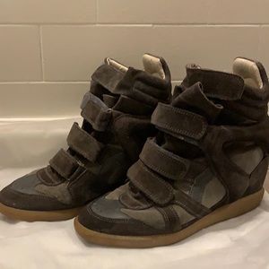 ISABEL MARANT BECKET Suede Wedge Sneaker
